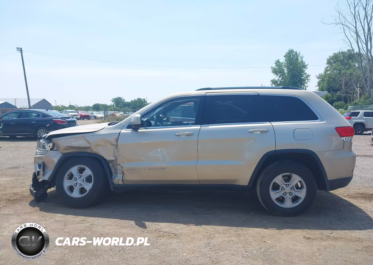 2014 Jeep Grand Cherokee Laredo VIN:1C4RJFAGXEC466270 - 14