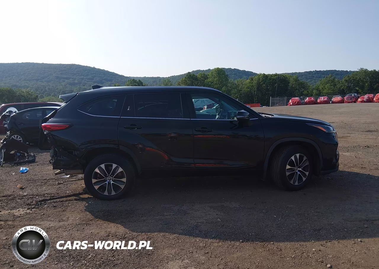 2022 Toyota Highlander Xle VIN:5TDGZRBH0NS241864 - 14