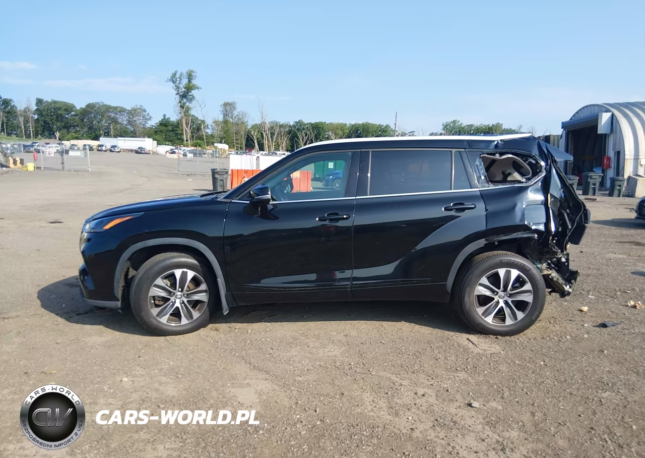 2022 Toyota Highlander Xle VIN:5TDGZRBH0NS241864 - 15