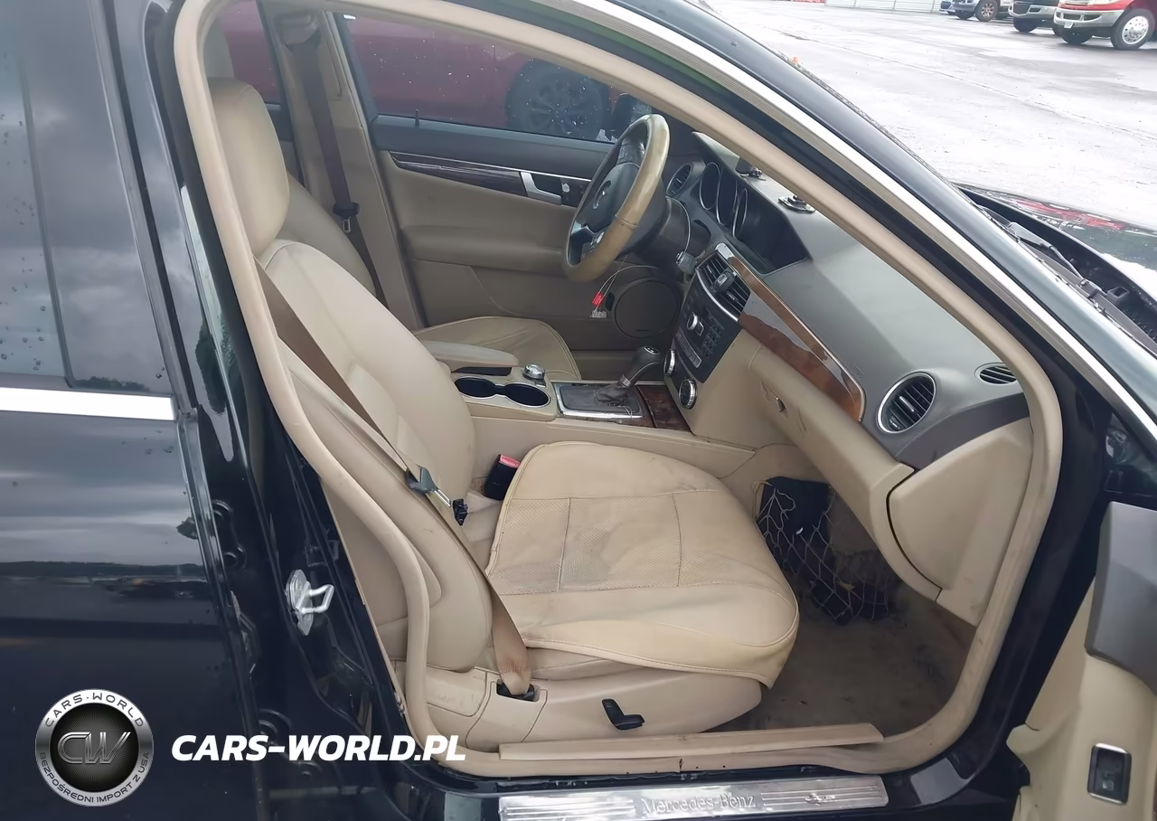 2012 Mercedes-Benz C 250 Sport VIN:WDDGF4HB7CA603140 - 5