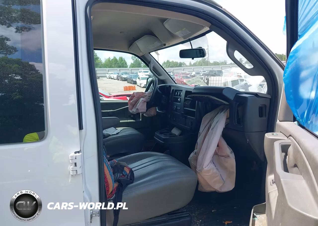 2023 GMC Savana Cargo Rwd 2500 Extended Wheelbase Work Van VIN:1GTW7BFP1P1171298 - 5