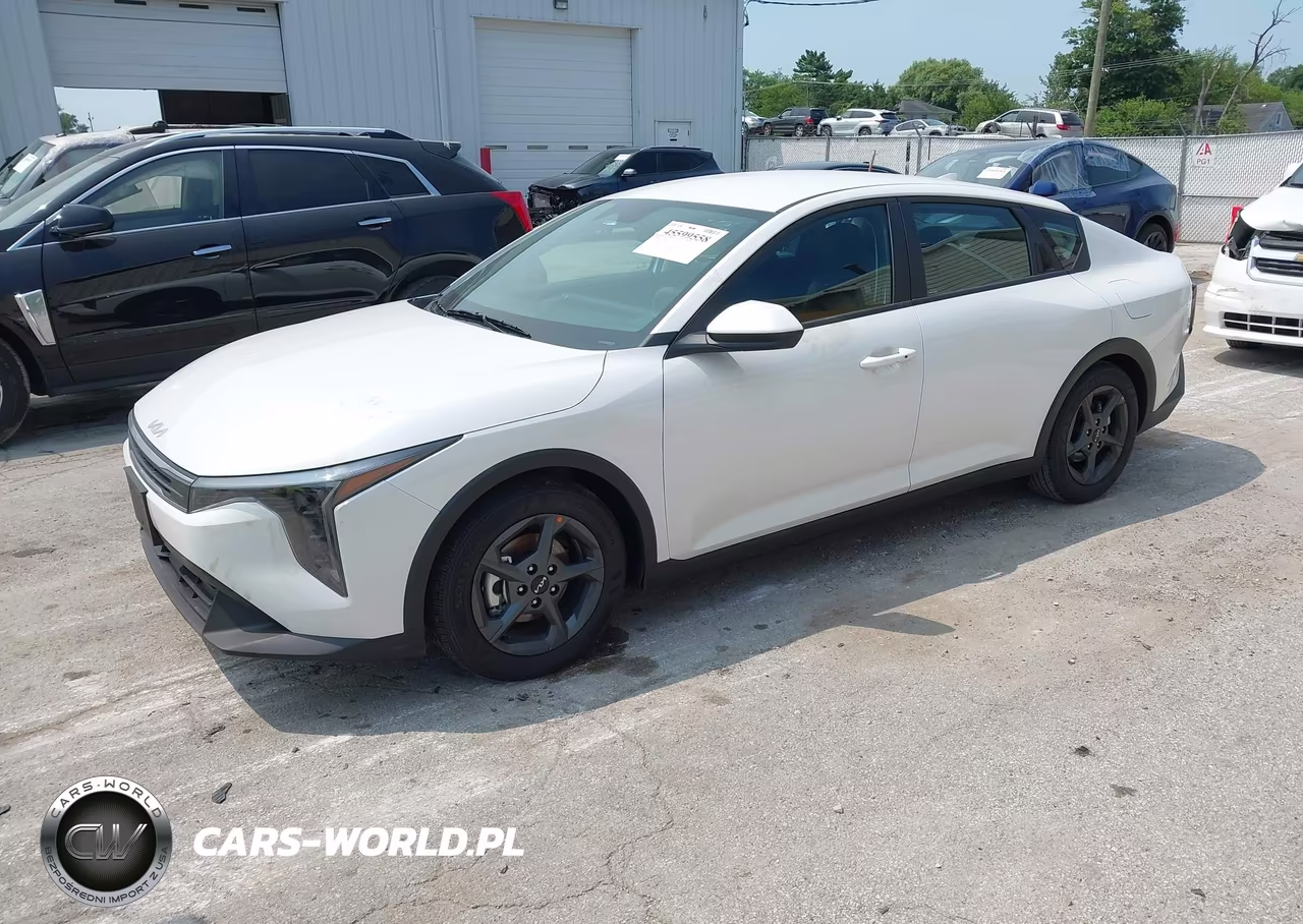 2026 Kia K4 Lxs VIN:3KPFT4DE2TE305994 - 2