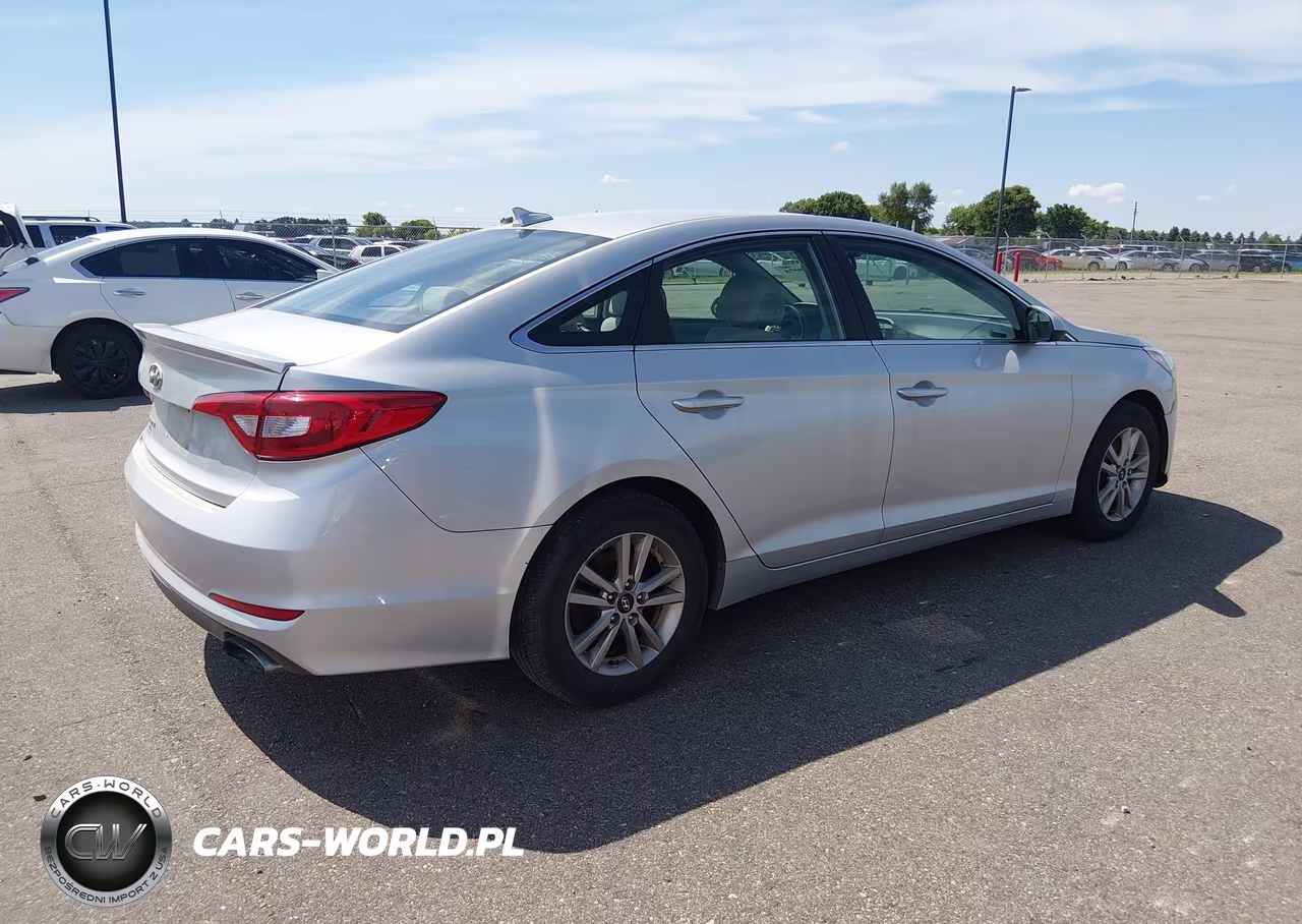 2017 Hyundai Sonata Se VIN:5NPE24AF6HH513102 - 4