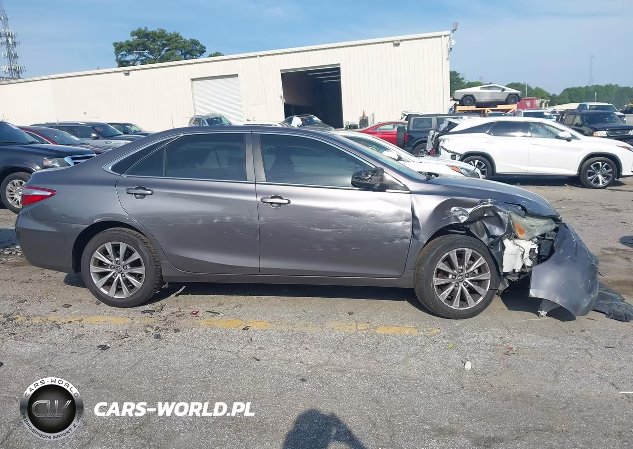 2016 Toyota Camry Xle VIN:4T1BF1FK9GU581003 - 13