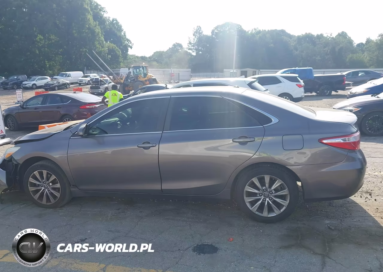 2016 Toyota Camry Xle VIN:4T1BF1FK9GU581003 - 14