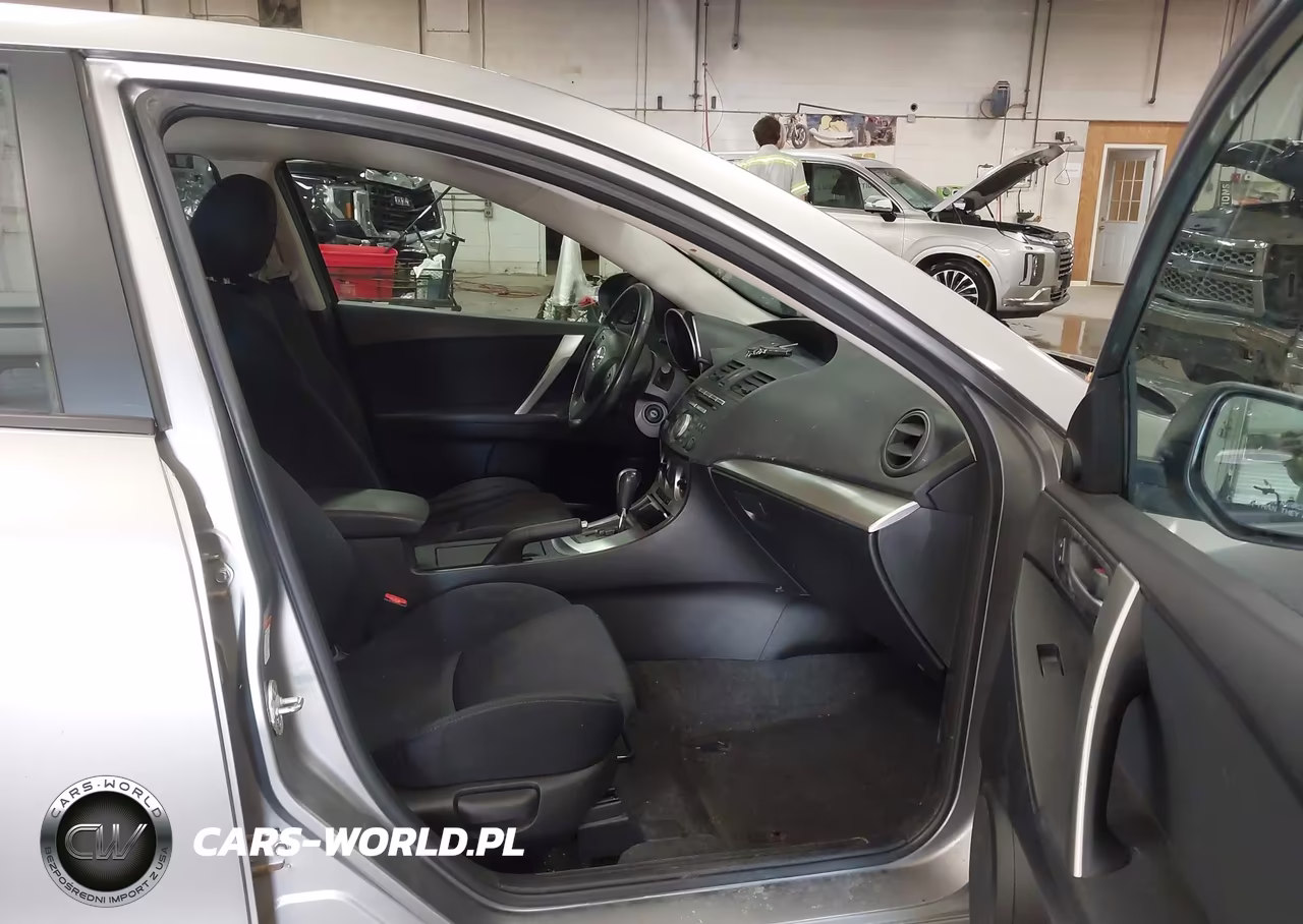 2010 Mazda Mazda3 S Sport VIN:JM1BL1H55A1230215 - 5