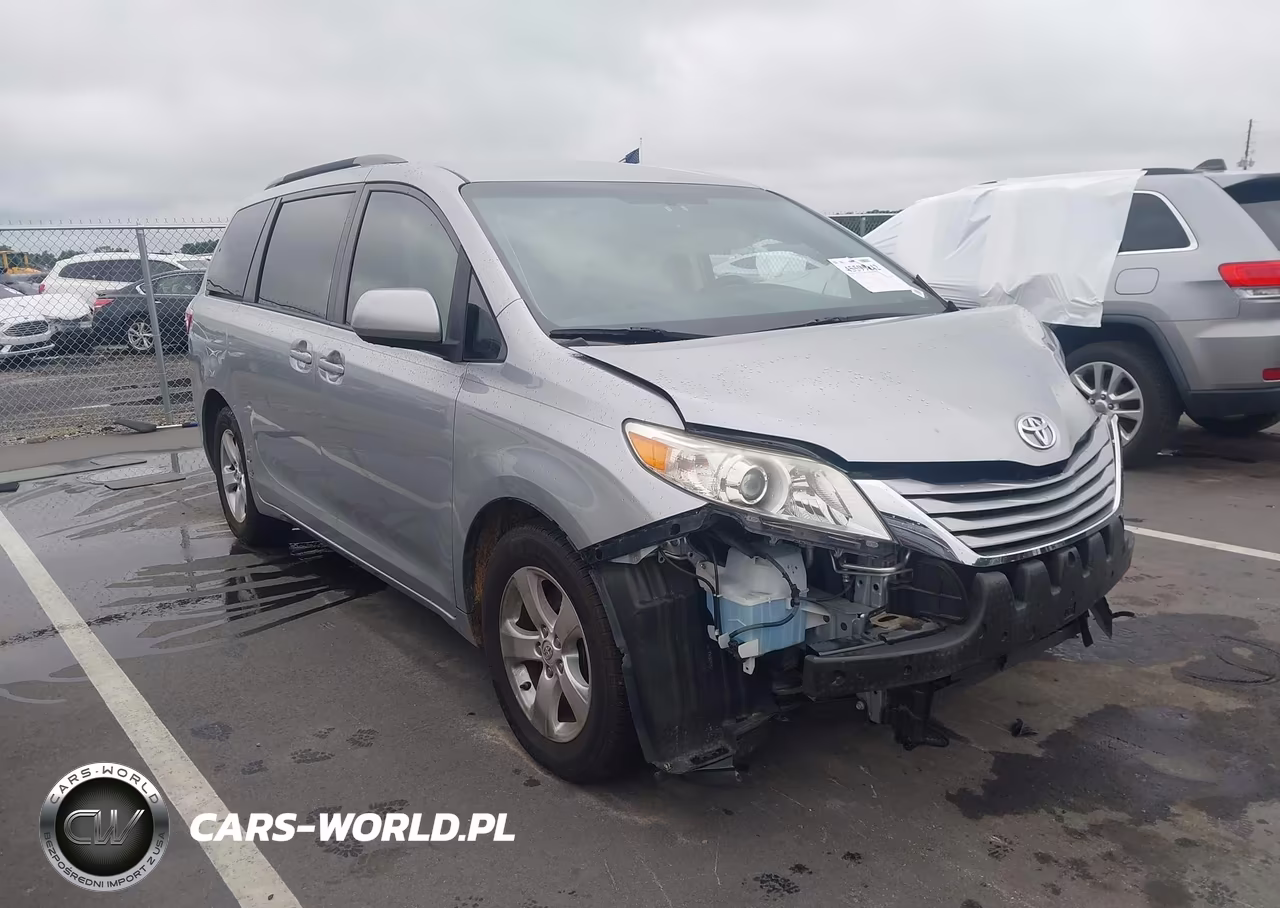 2017 Toyota Sienna Le 8 Passenger – zdjęcie 1 z 17