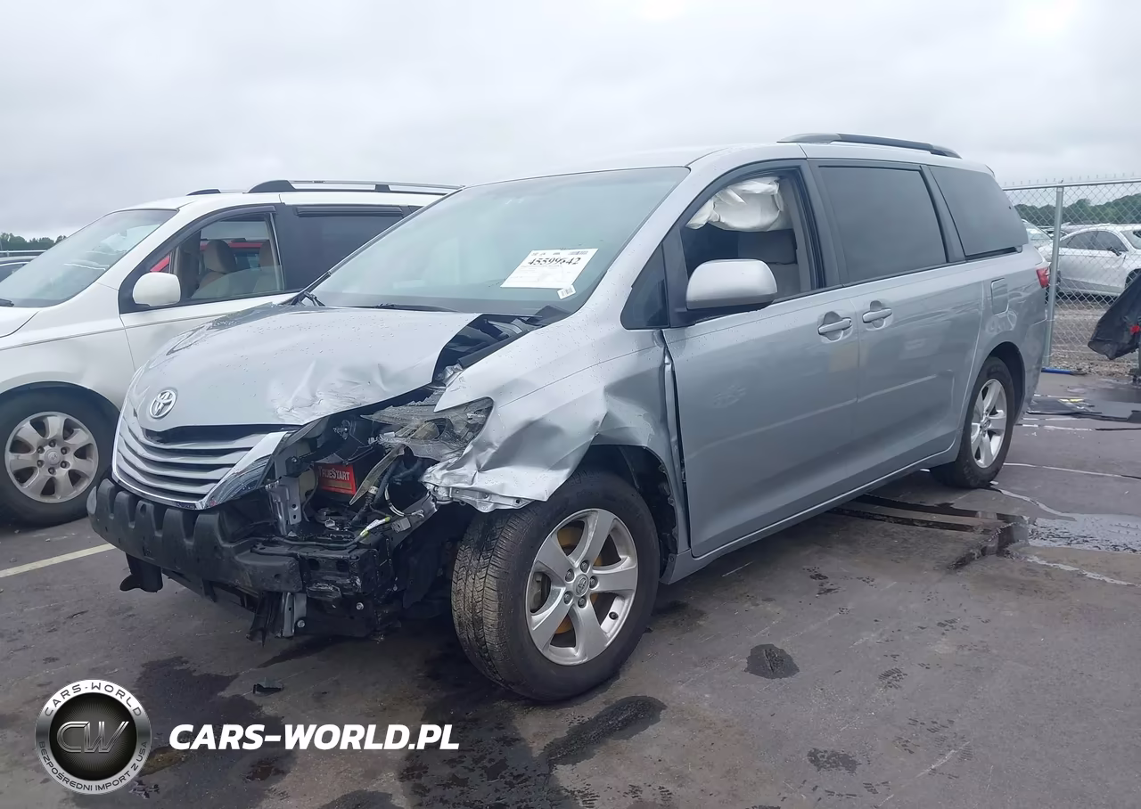 2017 Toyota Sienna Le 8 Passenger VIN:5TDKZ3DC3HS860763 - 2