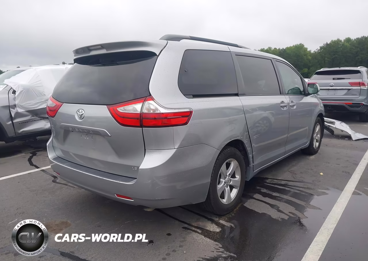 2017 Toyota Sienna Le 8 Passenger VIN:5TDKZ3DC3HS860763 - 4