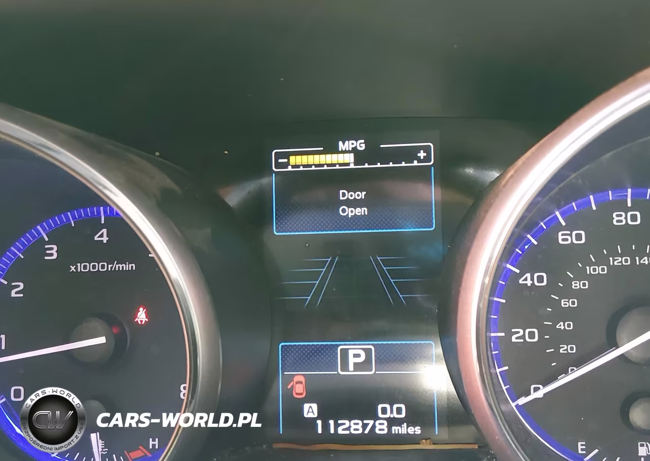 2017 Subaru Outback 3.6R Limited VIN:4S4BSENCXH3386225 - 7