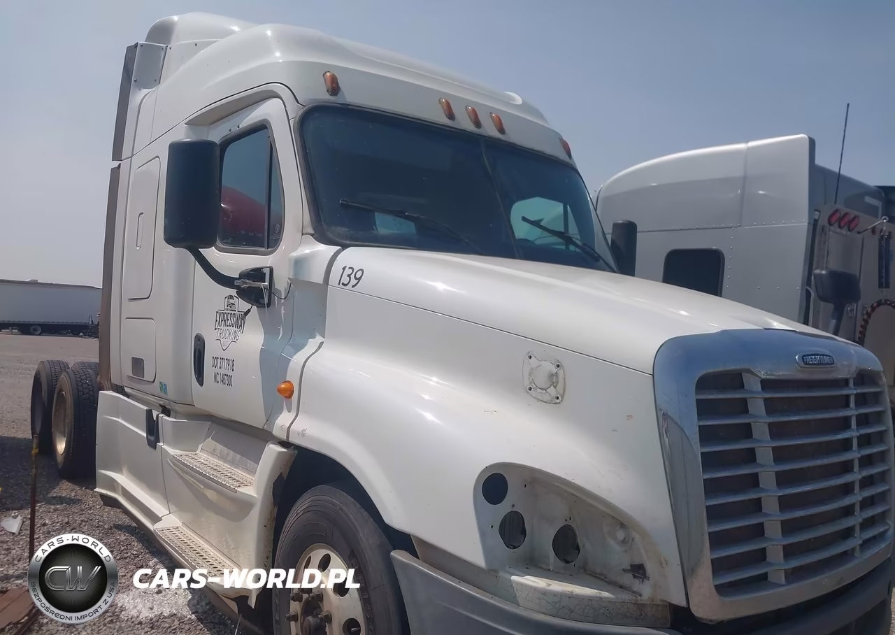 2015 Freightliner Cascadia 125