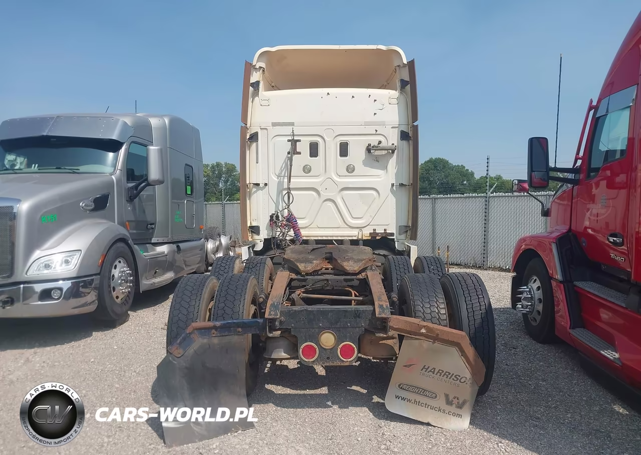 2015 Freightliner Cascadia 125 VIN:1FUJGLDV9FLGE9642 - 18