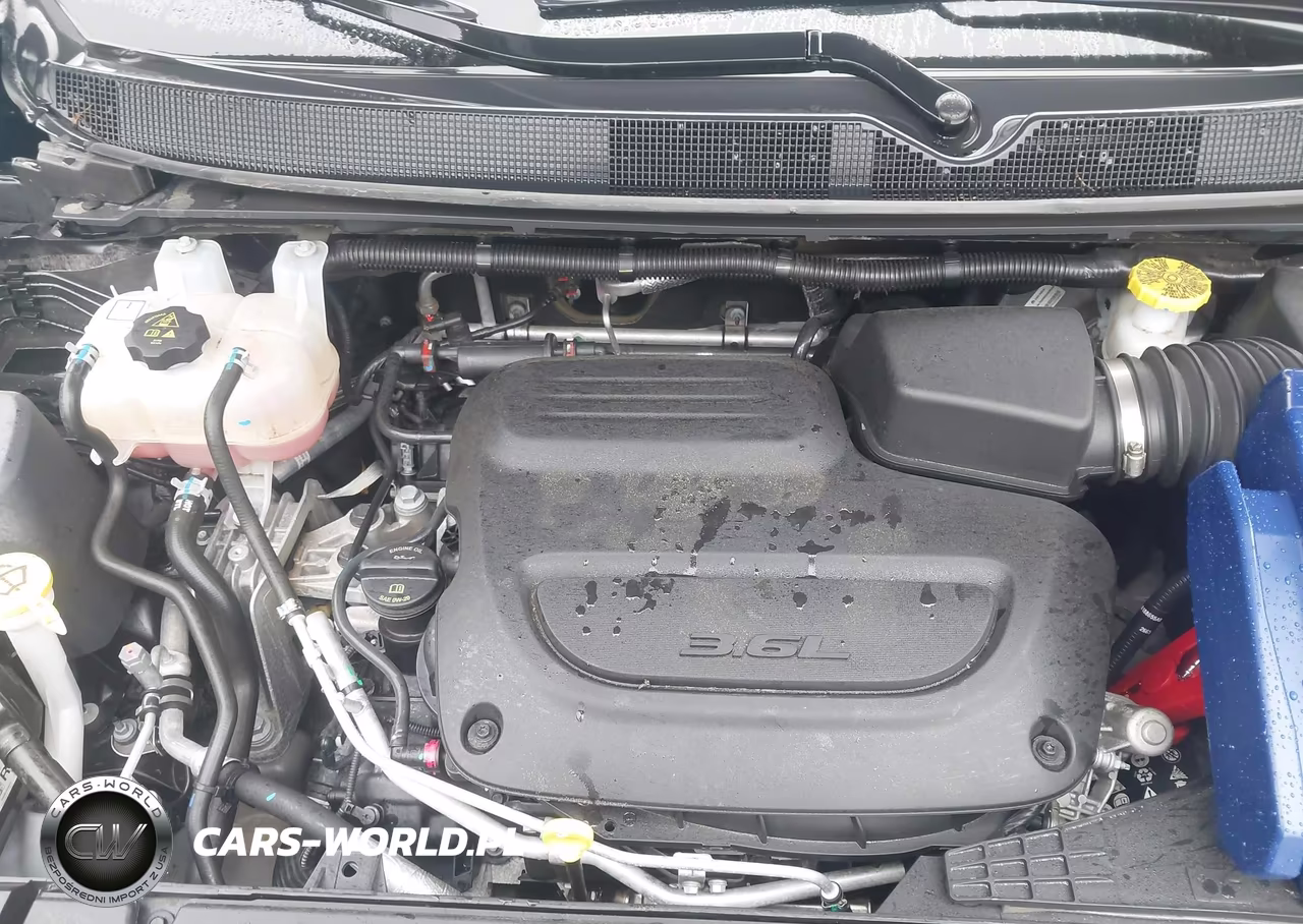 2026 Chrysler Pacifica Limited VIN:2C4RC1GG8TR192737 - 10
