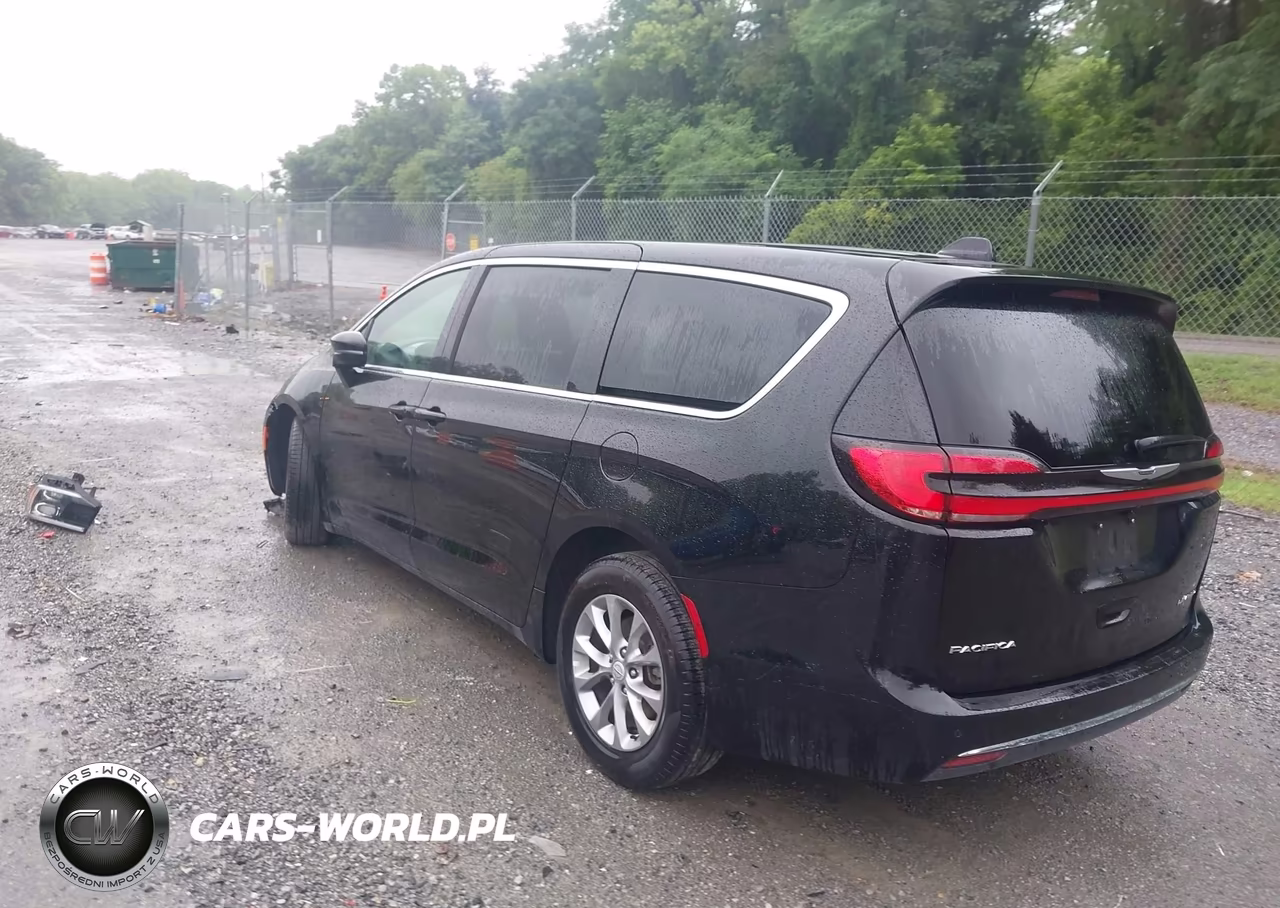 2026 Chrysler Pacifica Limited VIN:2C4RC1GG8TR192737 - 3