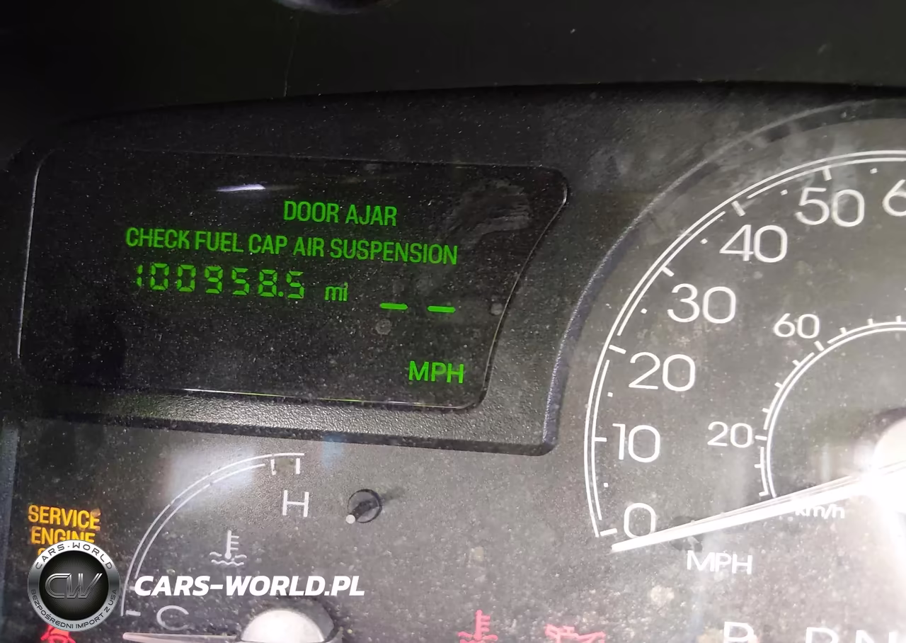 2003 Lincoln Town Car Signature VIN:1LNHM82W43Y644240 - 7