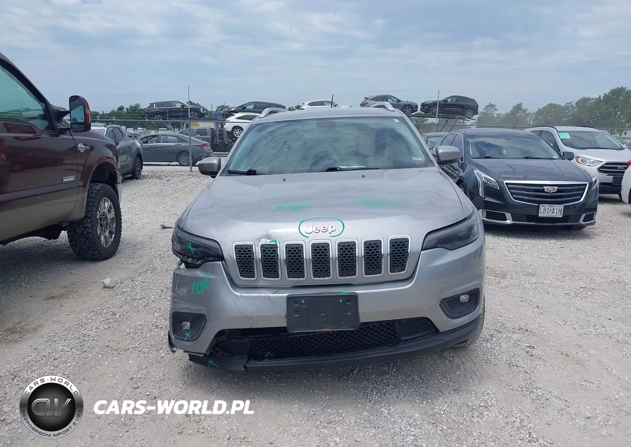2019 Jeep Cherokee Latitude Plus 4X4 VIN:1C4PJMLX7KD422354 - 12