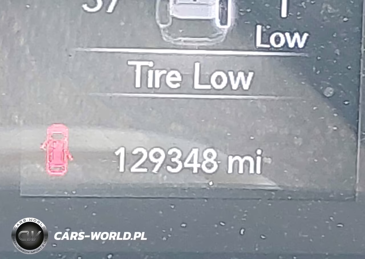 2019 Jeep Cherokee Latitude Plus 4X4 VIN:1C4PJMLX7KD422354 - 15
