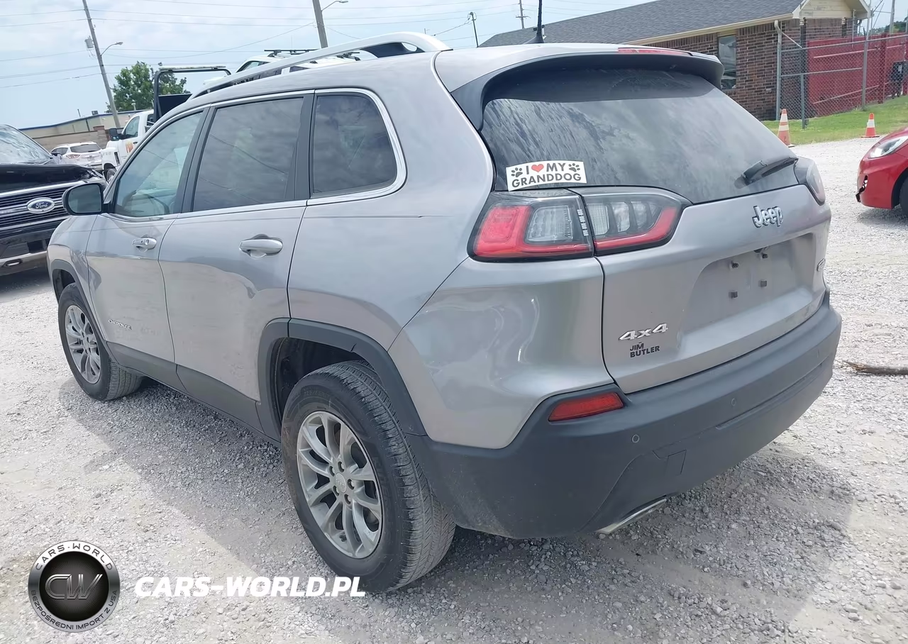 2019 Jeep Cherokee Latitude Plus 4X4 VIN:1C4PJMLX7KD422354 - 3