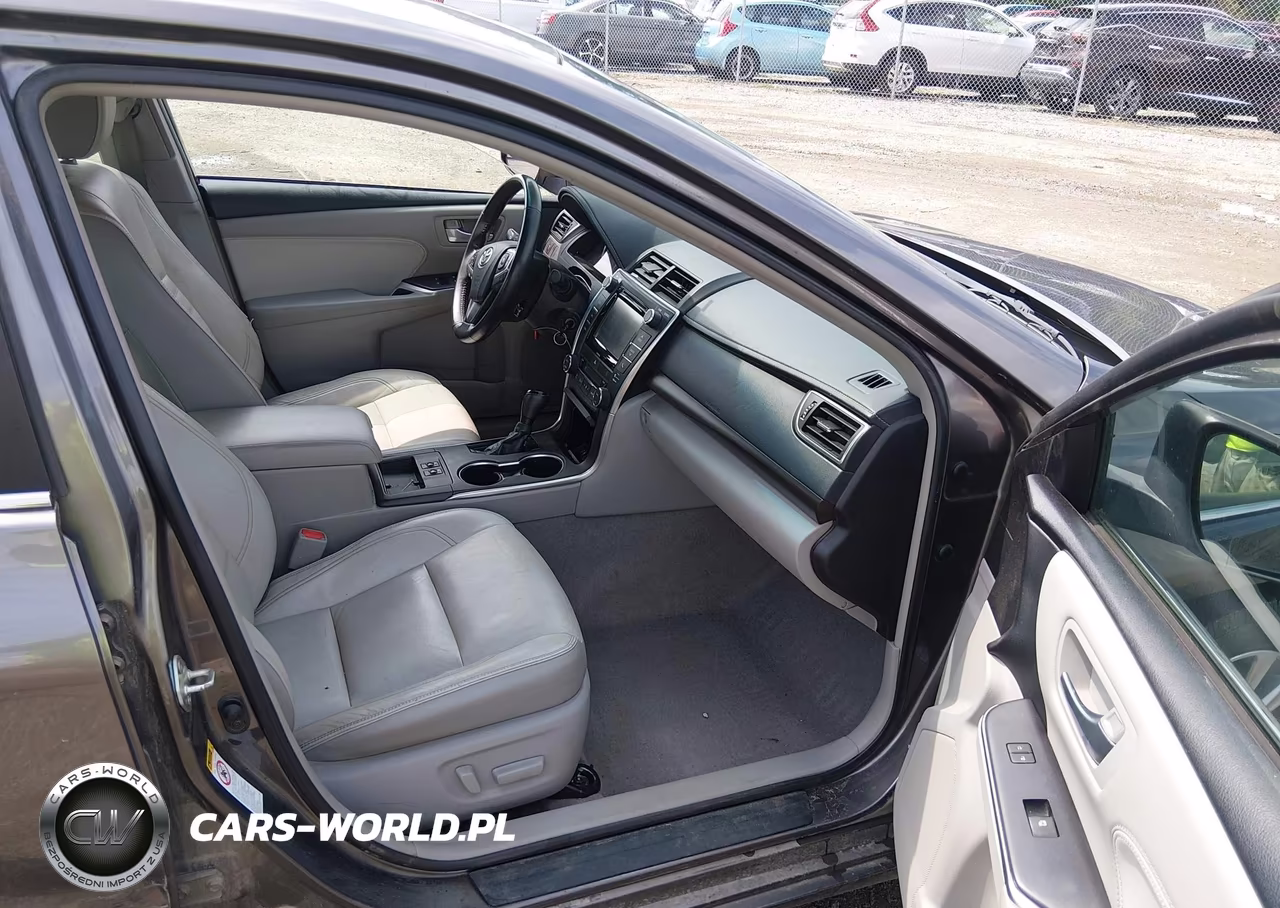 2016 Toyota Camry Xle VIN:4T4BF1FK1GR568719 - 5