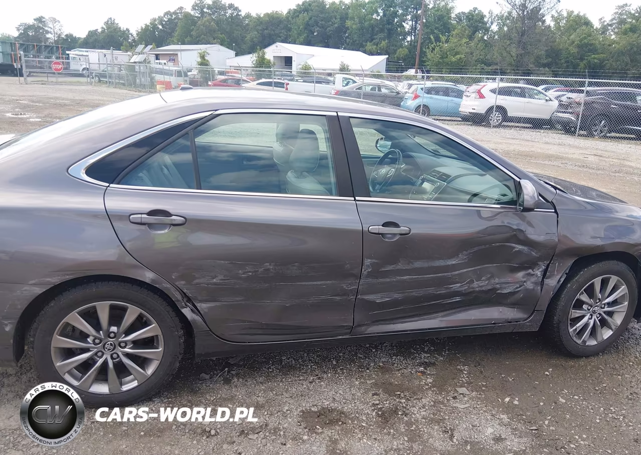 2016 Toyota Camry Xle VIN:4T4BF1FK1GR568719 - 6