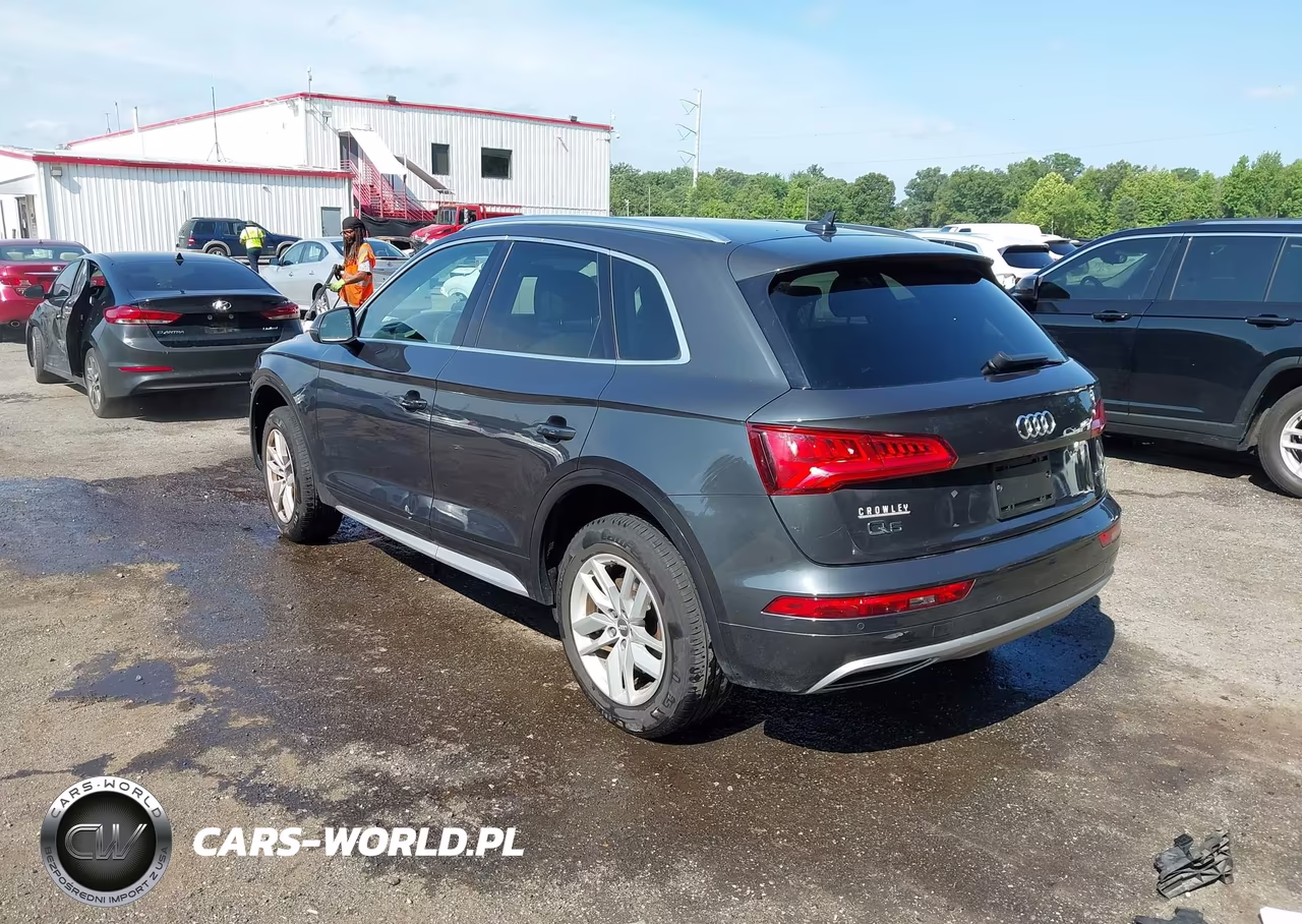 2020 Audi Q5 Premium 45 Tfsi Quattro S Tronic VIN:WA1ANAFY6L2066547 - 3