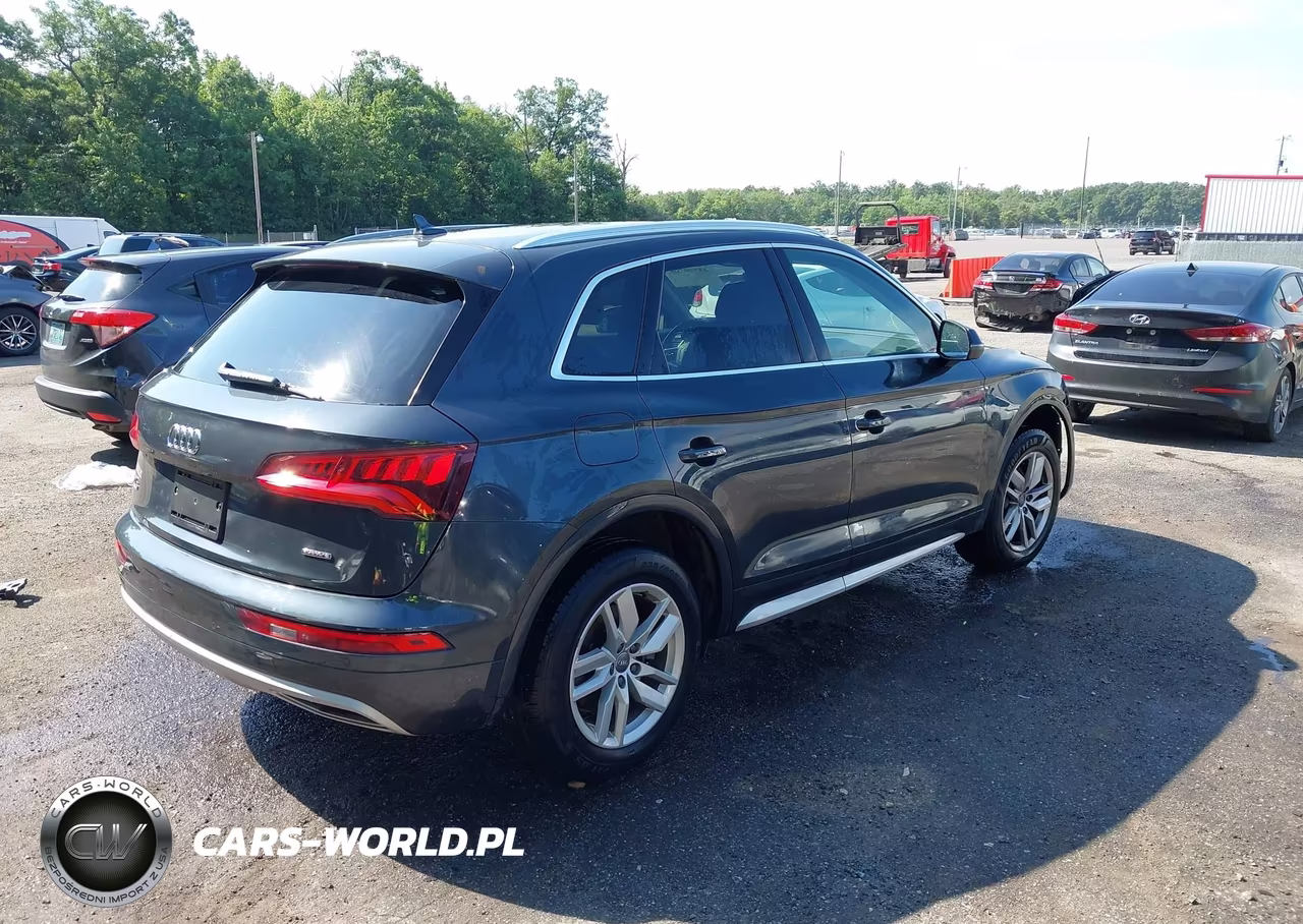 2020 Audi Q5 Premium 45 Tfsi Quattro S Tronic VIN:WA1ANAFY6L2066547 - 4