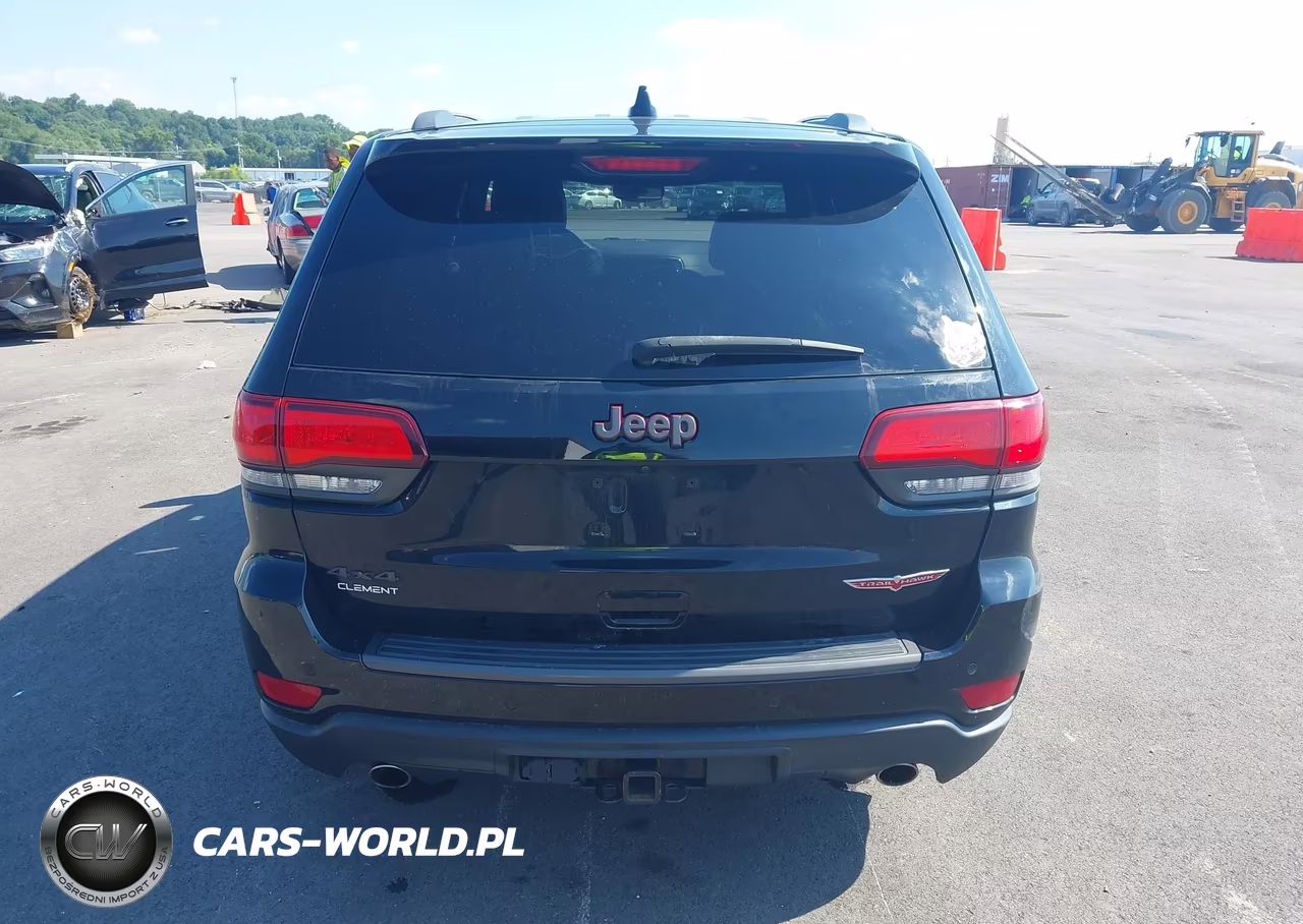 2019 Jeep Grand Cherokee Trailhawk 4X4 VIN:1C4RJFLG1KC686888 - 16