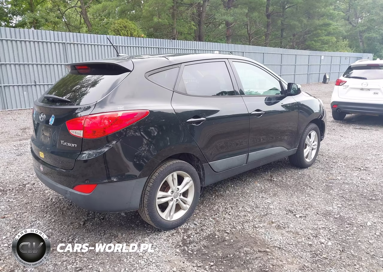 2013 Hyundai Tucson Gls VIN:KM8JU3ACXDU741625 - 4