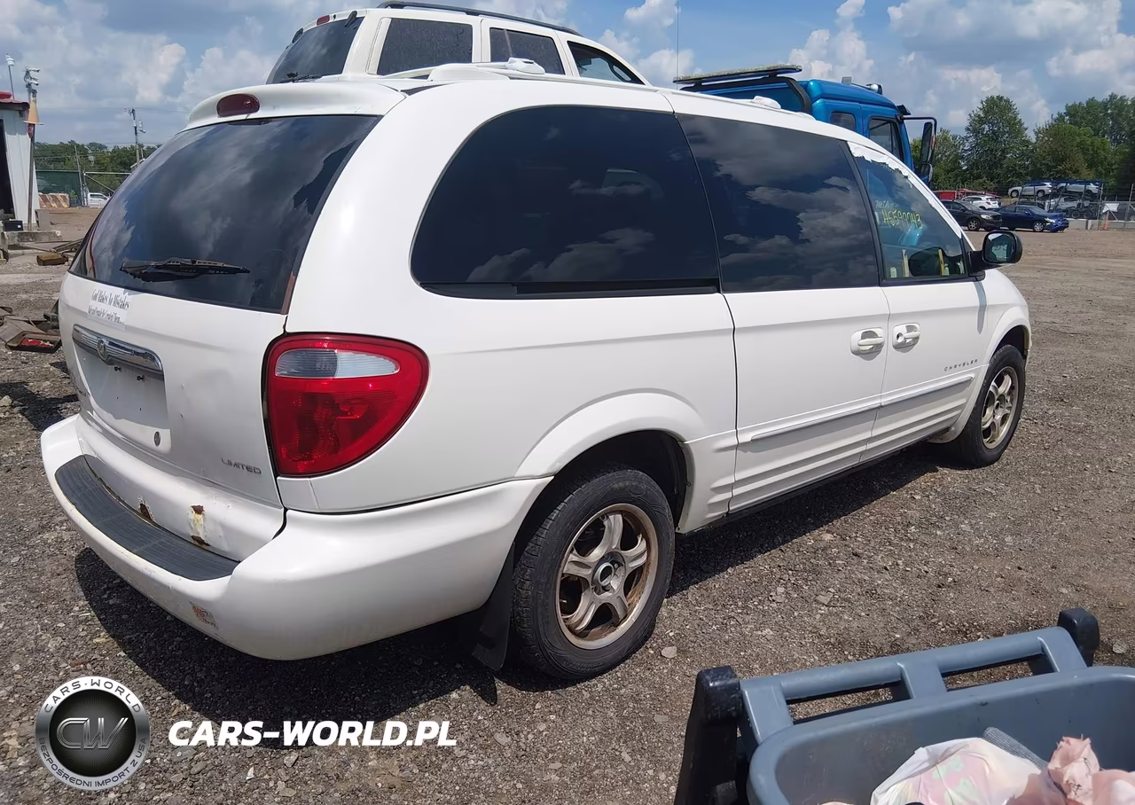 2001 Chrysler Town & Country Limited VIN:2C8GP64L31R277281 - 4
