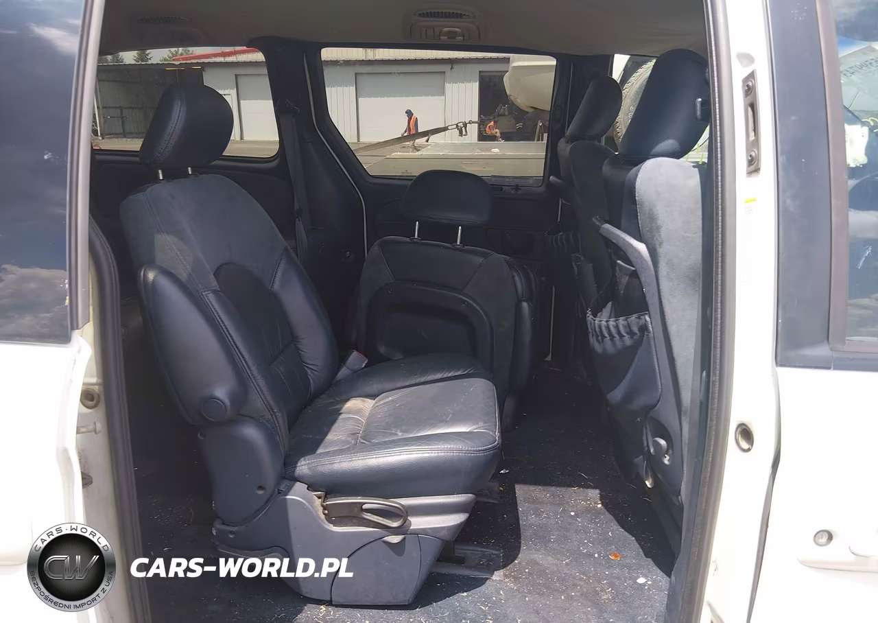 2001 Chrysler Town & Country Limited VIN:2C8GP64L31R277281 - 8