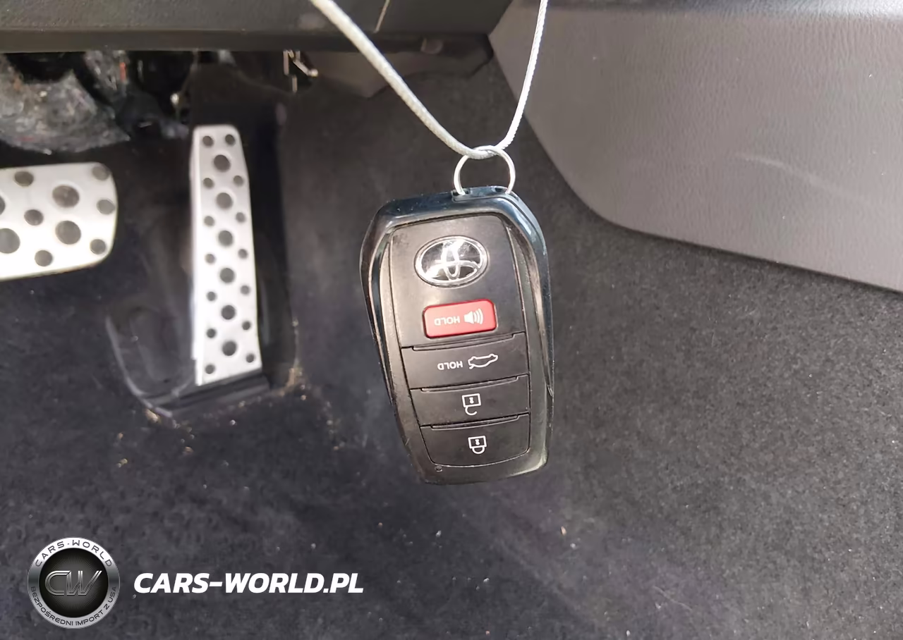 2026 Toyota Camry Nightshade VIN:4T1DAACK7TU211173 - 11