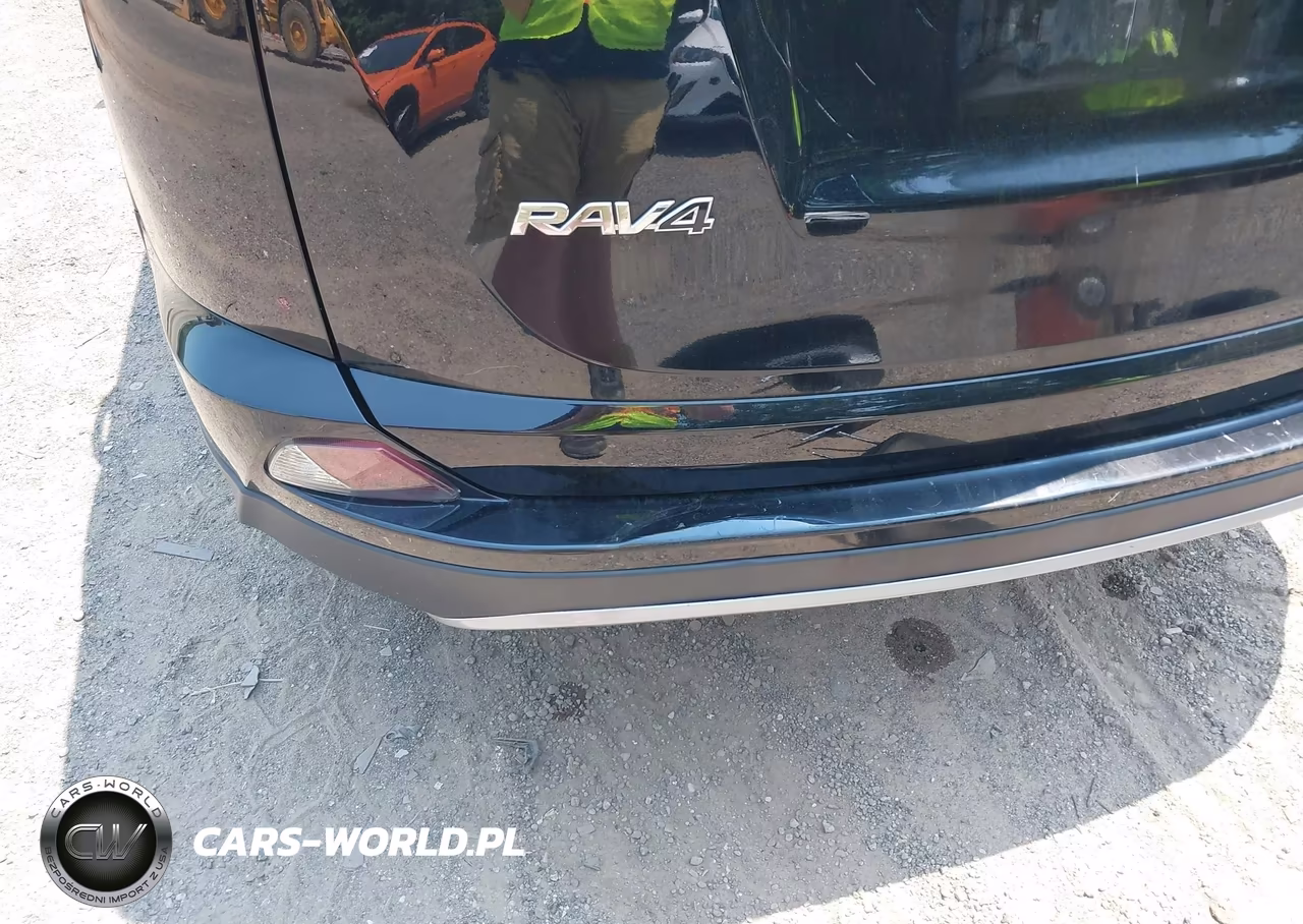 2017 Toyota Rav4 Xle VIN:2T3RFREV1HW607661 - 6