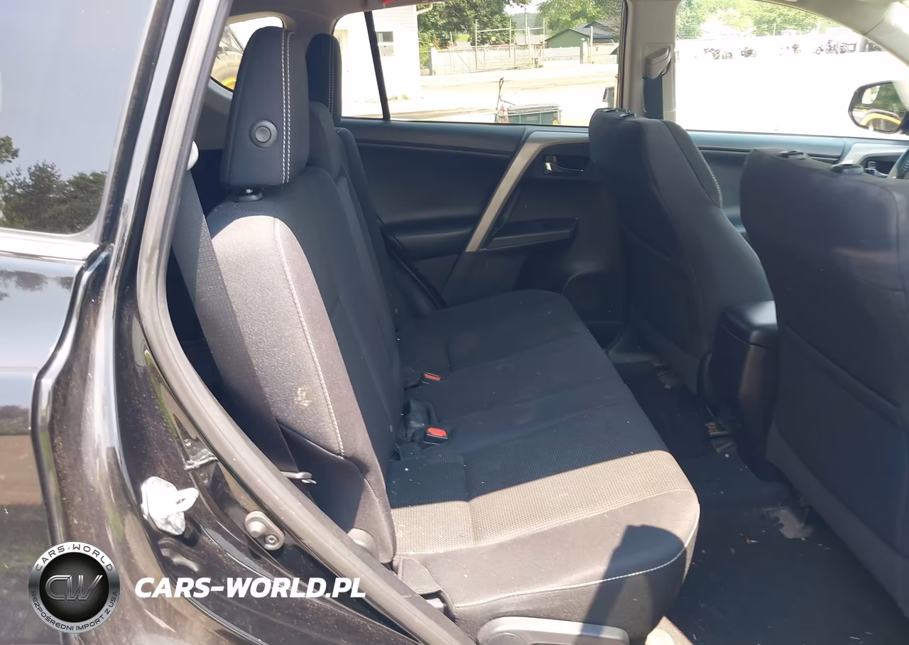 2017 Toyota Rav4 Xle VIN:2T3RFREV1HW607661 - 8