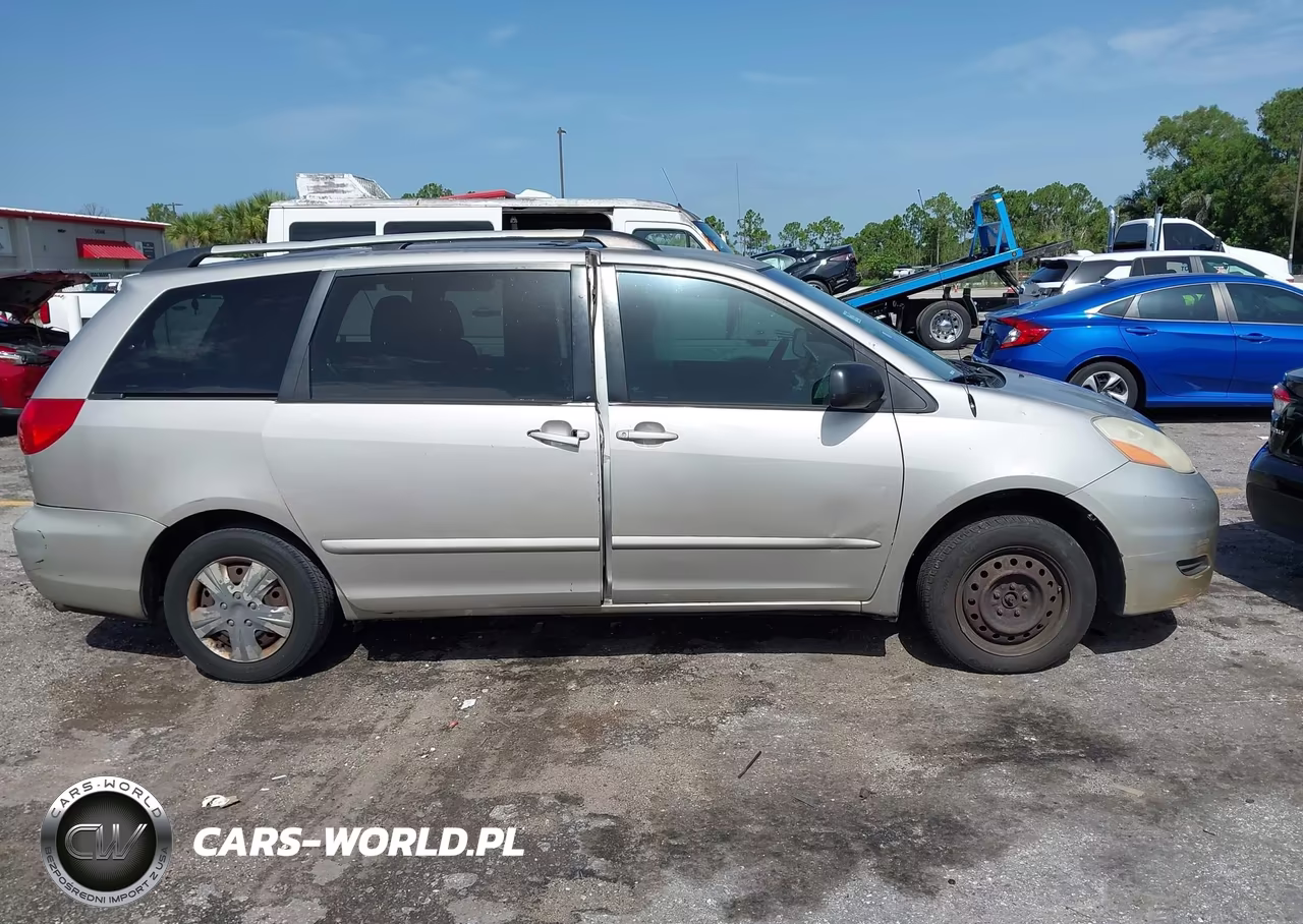 2008 Toyota Sienna Le VIN:5TDZK23C28S205900 - 13