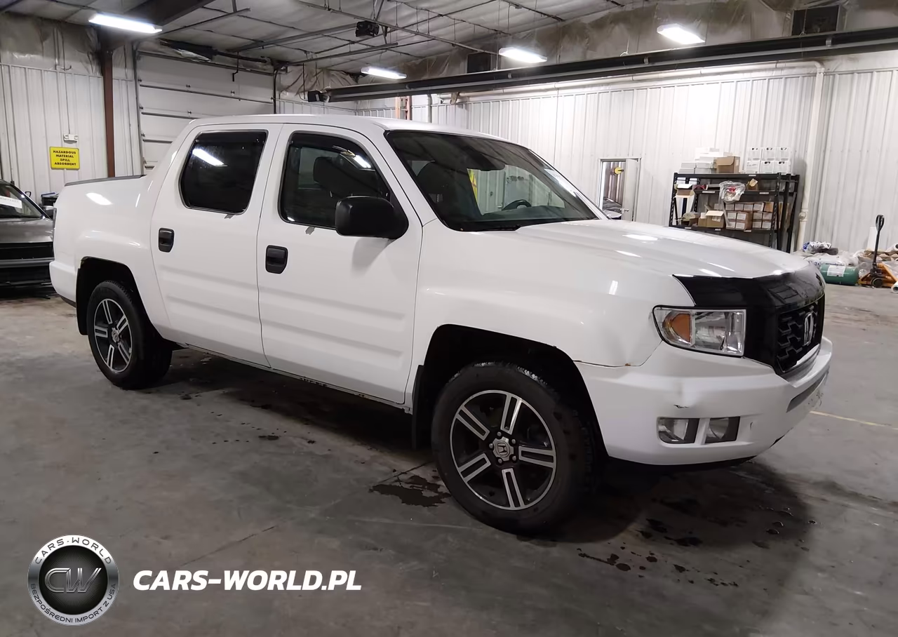 2013 Honda Ridgeline Sport VIN:5FPYK1F75DB012747 - 1