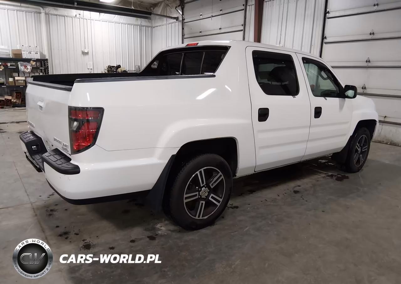 2013 Honda Ridgeline Sport VIN:5FPYK1F75DB012747 - 4