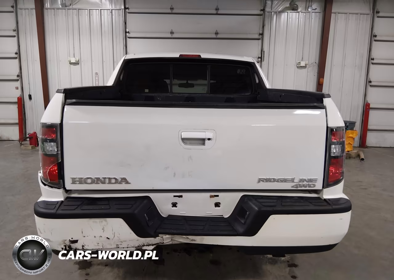 2013 Honda Ridgeline Sport VIN:5FPYK1F75DB012747 - 6