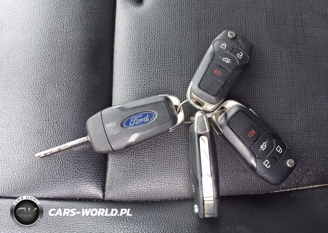 2020 Ford Transit-250 VIN:1FTBR1C85LKB77738 - 11