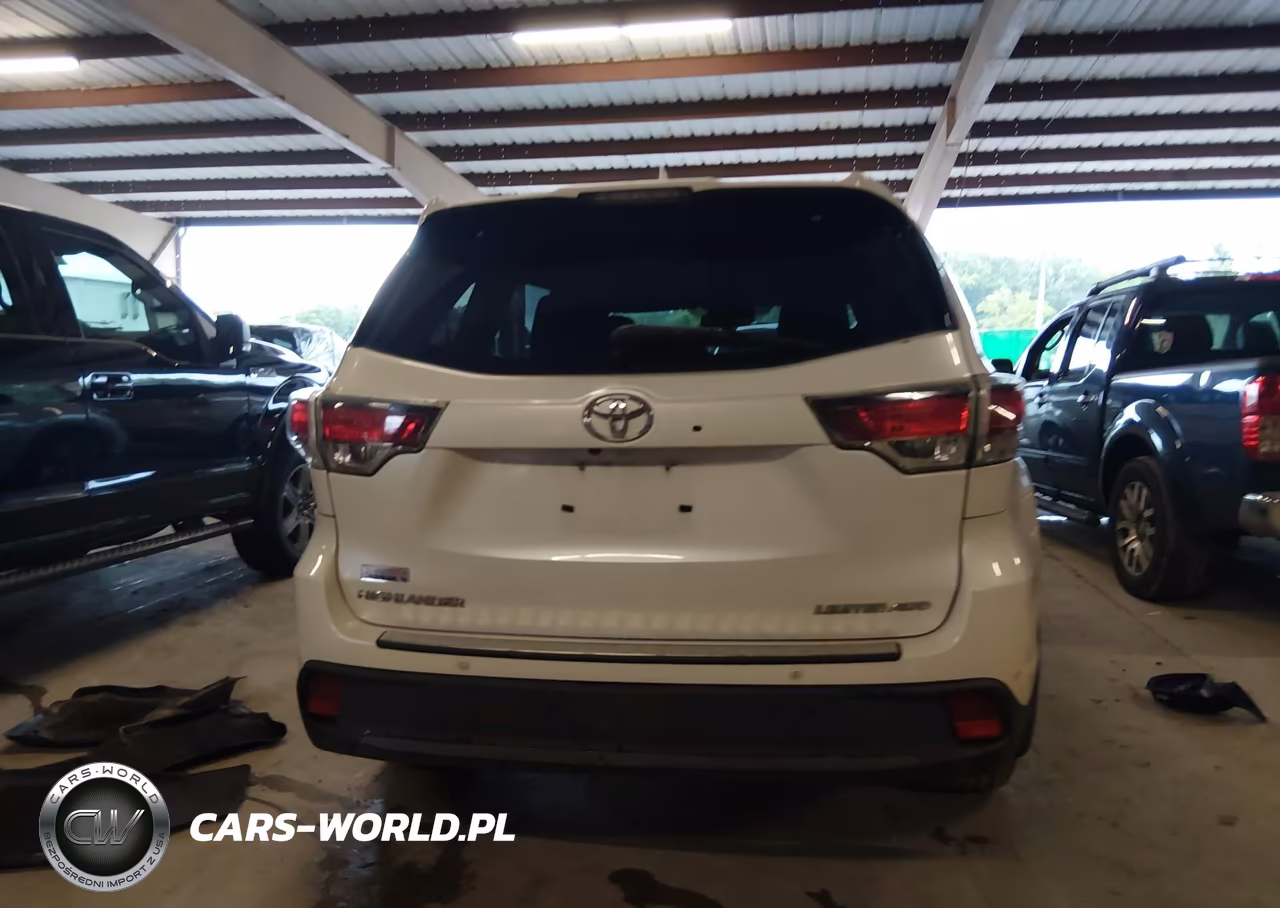 2015 Toyota Highlander Limited Platinum V6 VIN:5TDDKRFH2FS183954 - 17