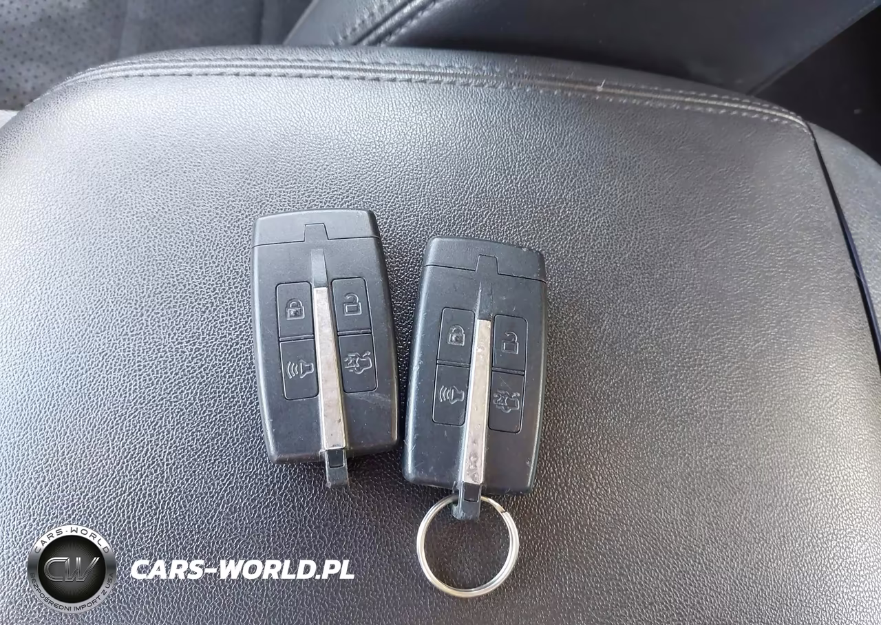 2010 Ford Taurus Sho VIN:1FAHP2KT2AG105798 - 11
