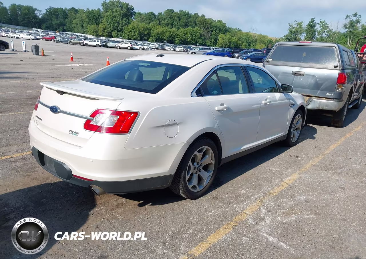 2010 Ford Taurus Sho VIN:1FAHP2KT2AG105798 - 4
