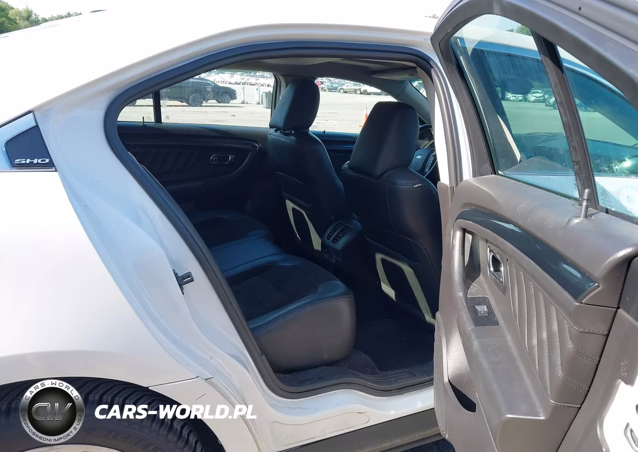 2010 Ford Taurus Sho VIN:1FAHP2KT2AG105798 - 8
