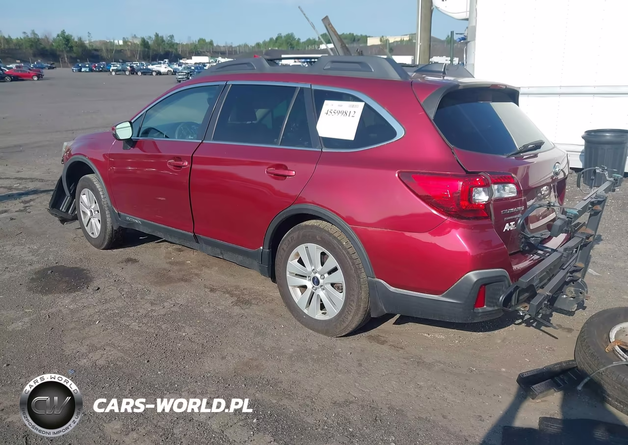 2018 Subaru Outback 2.5I Premium VIN:4S4BSAFC2J3317445 - 3
