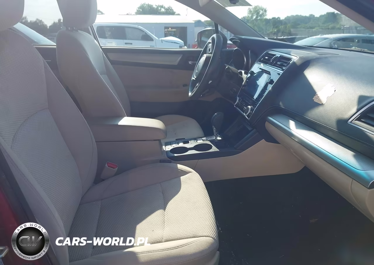 2018 Subaru Outback 2.5I Premium VIN:4S4BSAFC2J3317445 - 5
