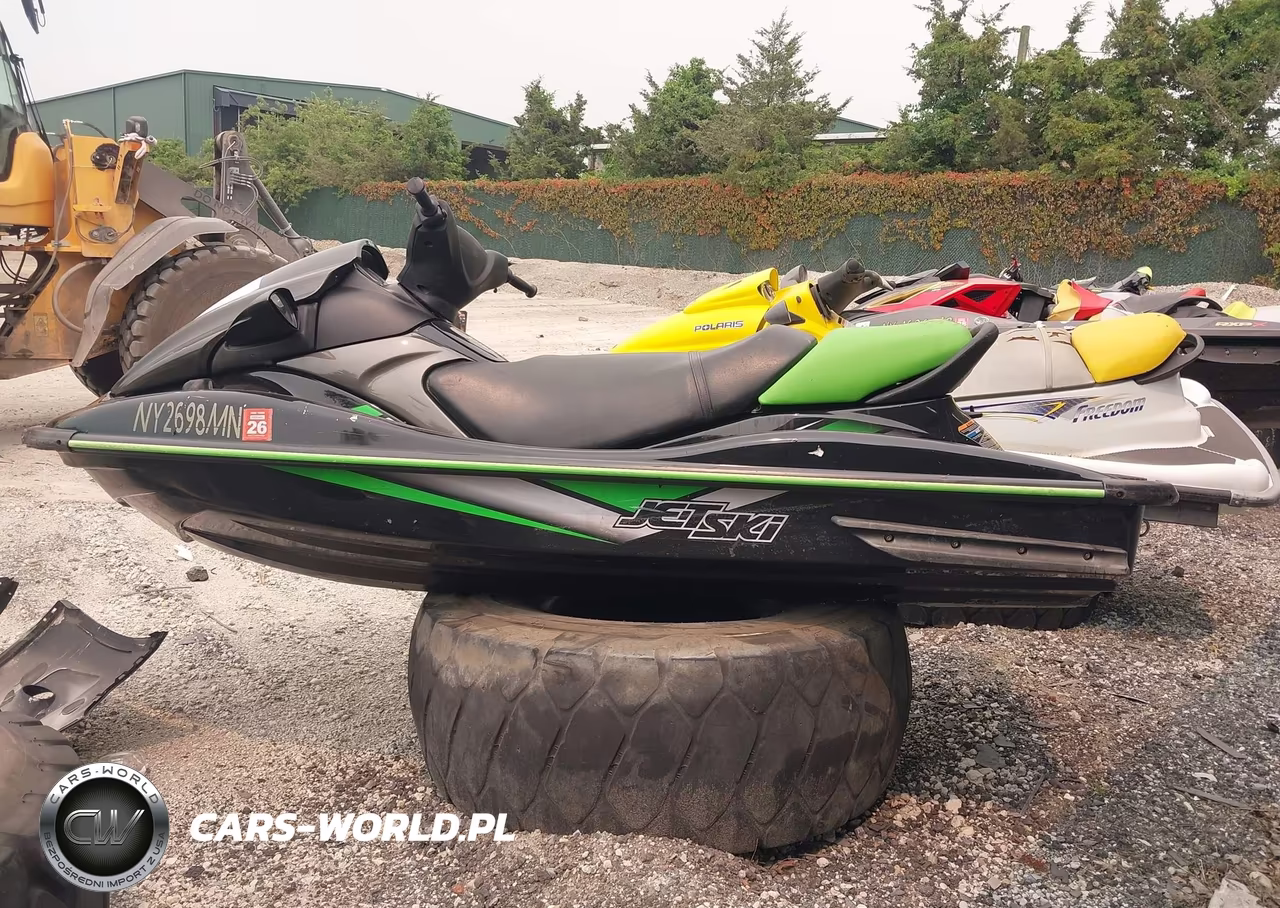 2017 Kawasaki Personal Watercraft VIN:KAW11308D717 - 3