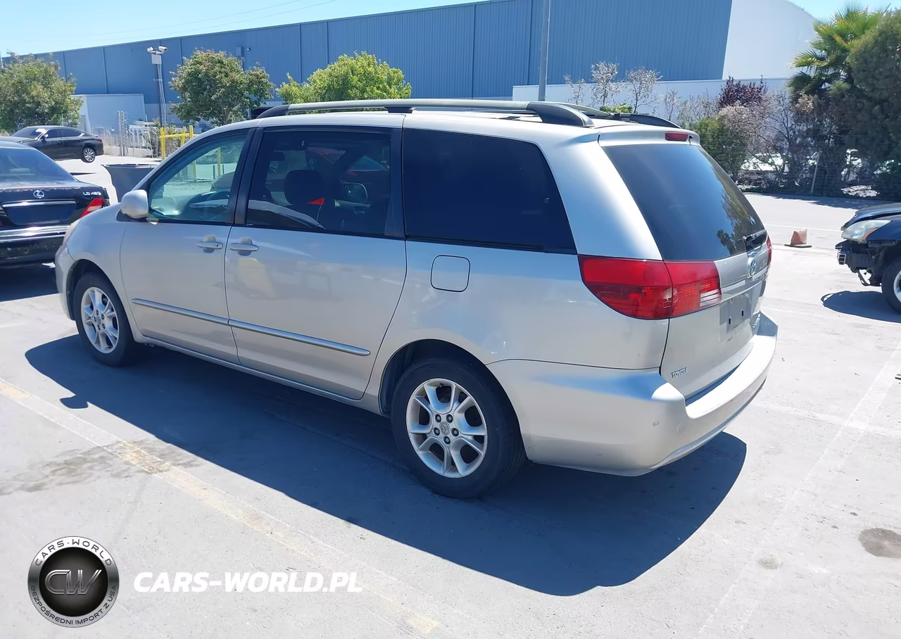 2005 Toyota Sienna Xle VIN:5TDZA22C05S305526 - 3
