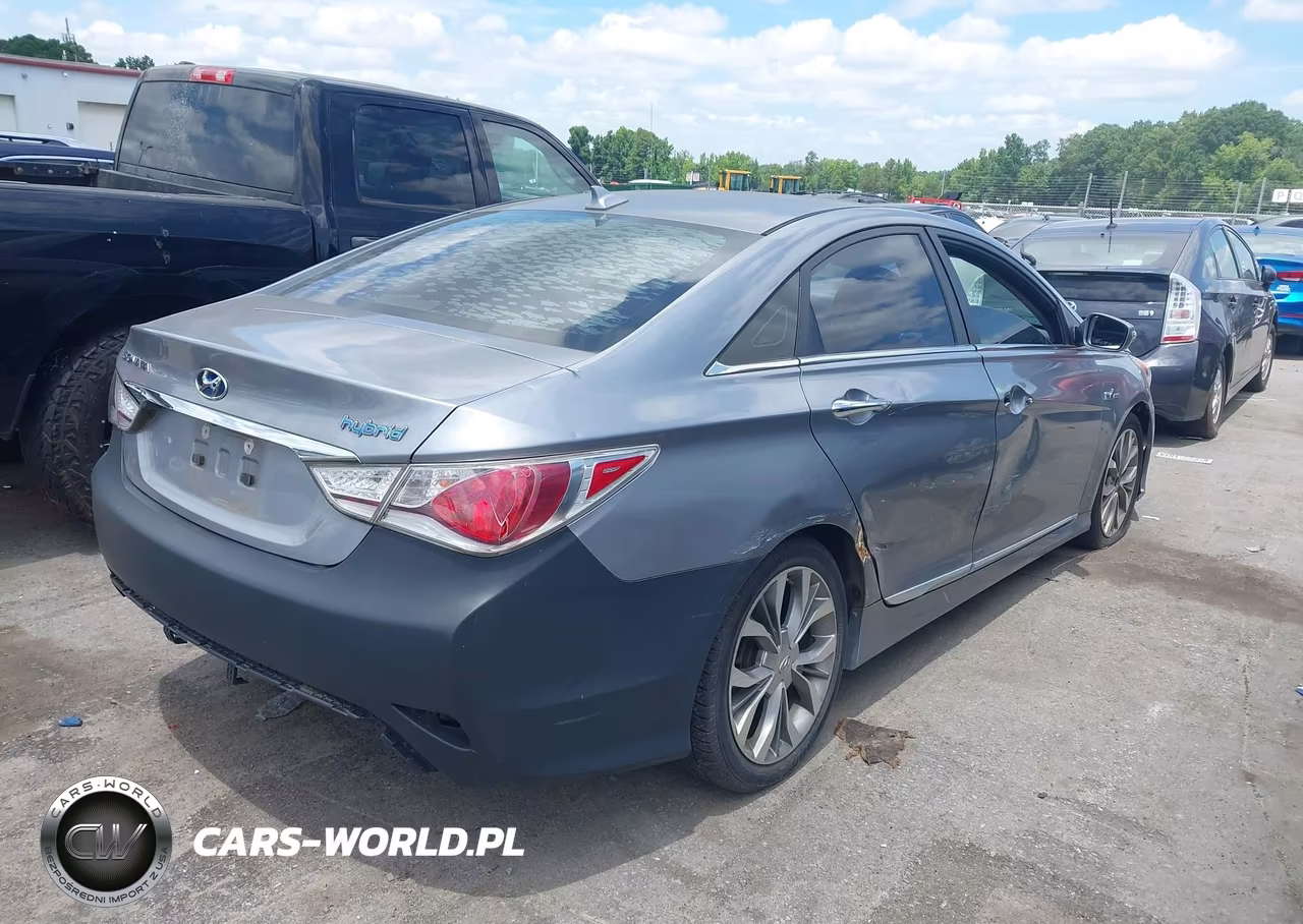 2015 Hyundai Sonata Hybrid VIN:KMHEC4A42FA137459 - 4