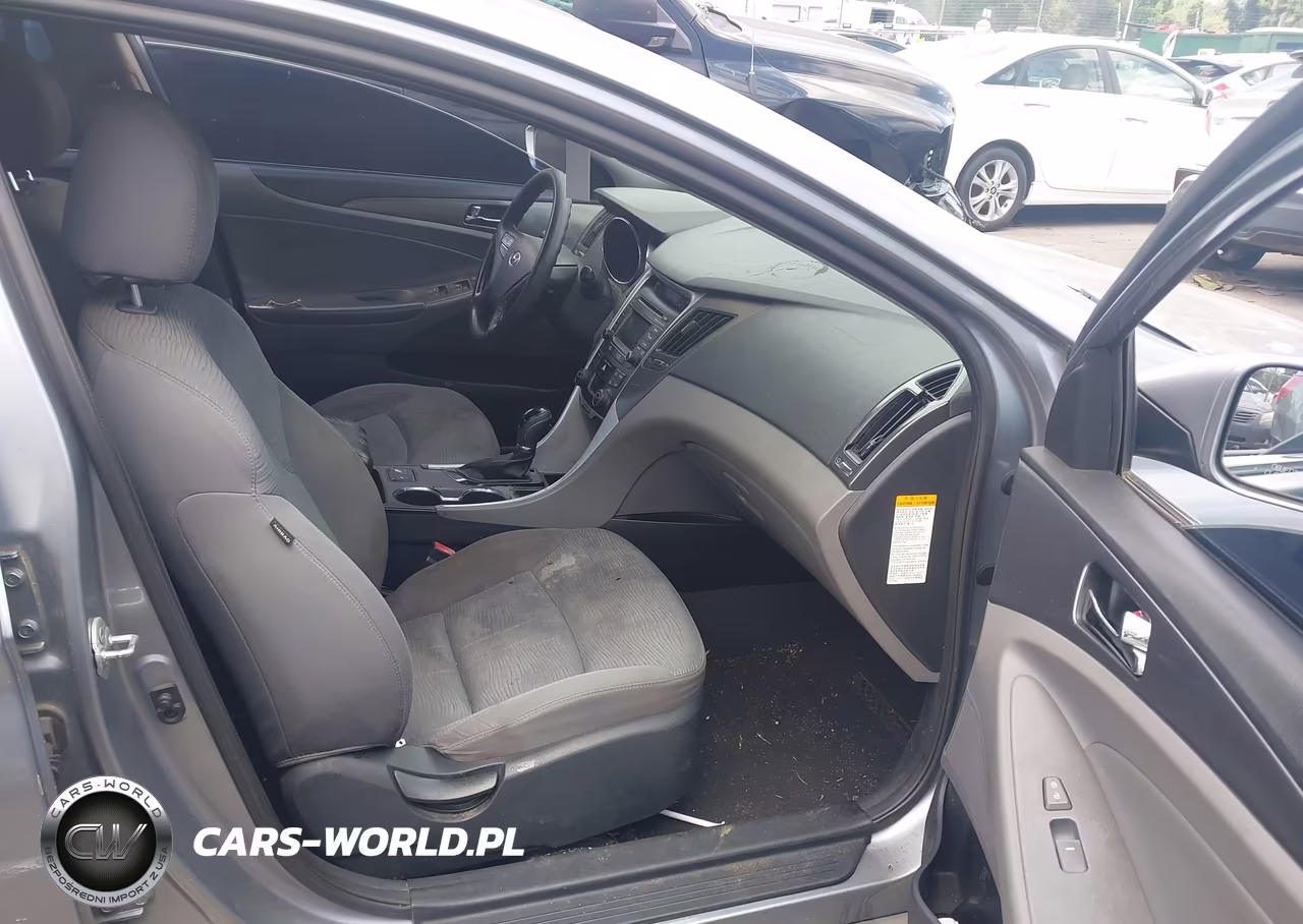 2015 Hyundai Sonata Hybrid VIN:KMHEC4A42FA137459 - 5