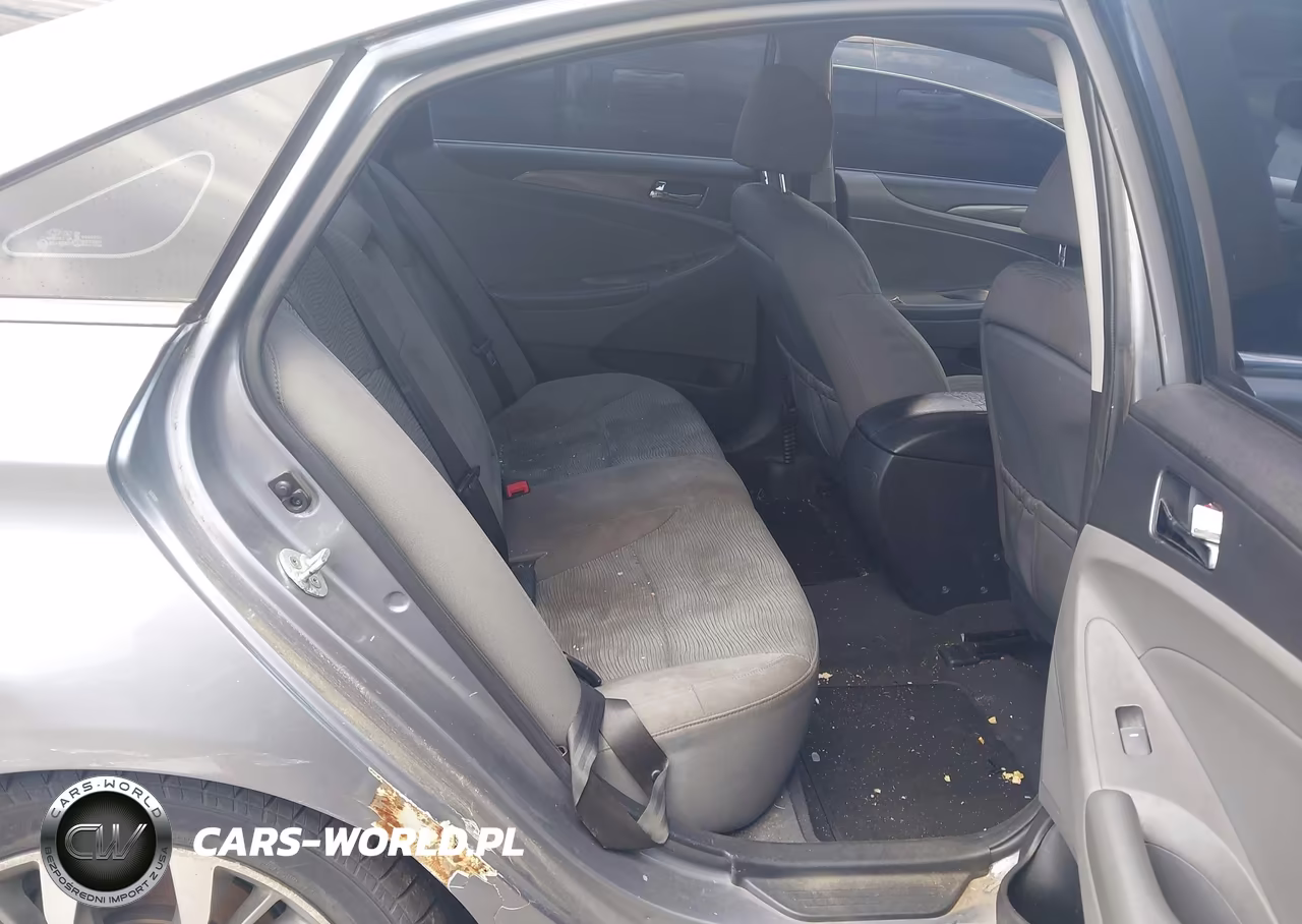 2015 Hyundai Sonata Hybrid VIN:KMHEC4A42FA137459 - 8