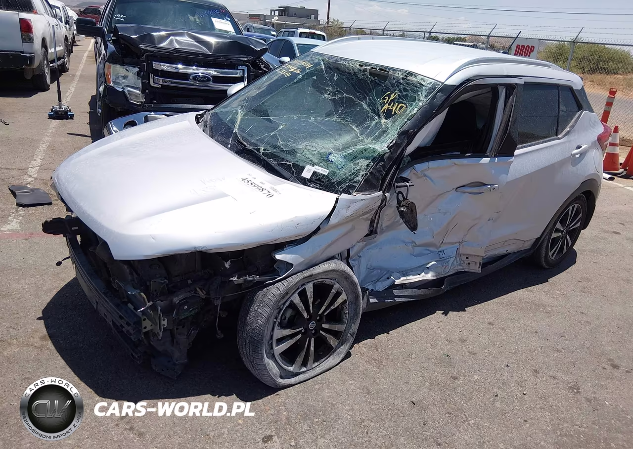 2019 Nissan Kicks Sv VIN:3N1CP5CUXKL479718 - 2